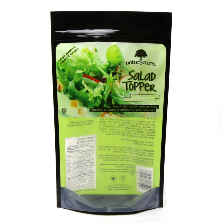 Mitmevärviline trükimasina kastmega köögivilja salati jaoks